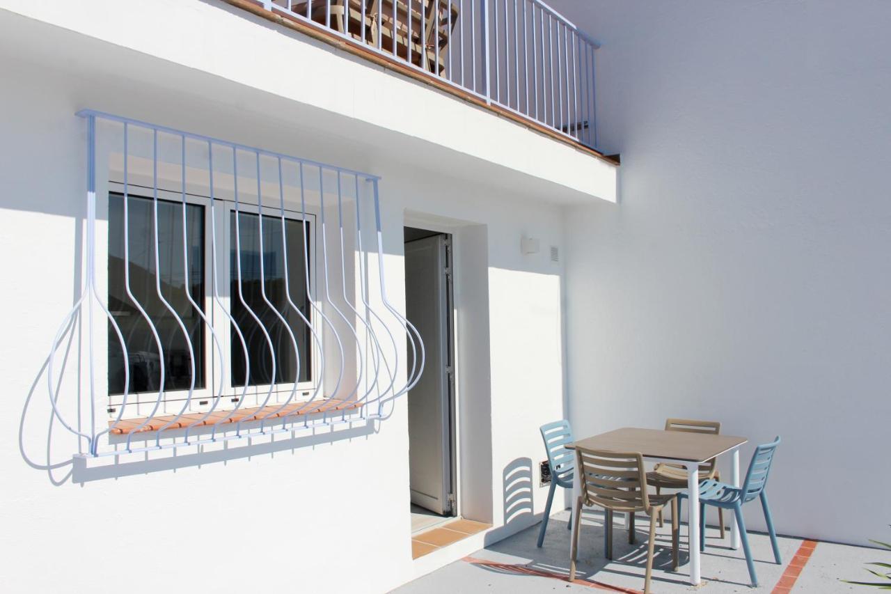 Villa La Costa - 3 Apartamentos Turisticos Ρόζες Εξωτερικό φωτογραφία