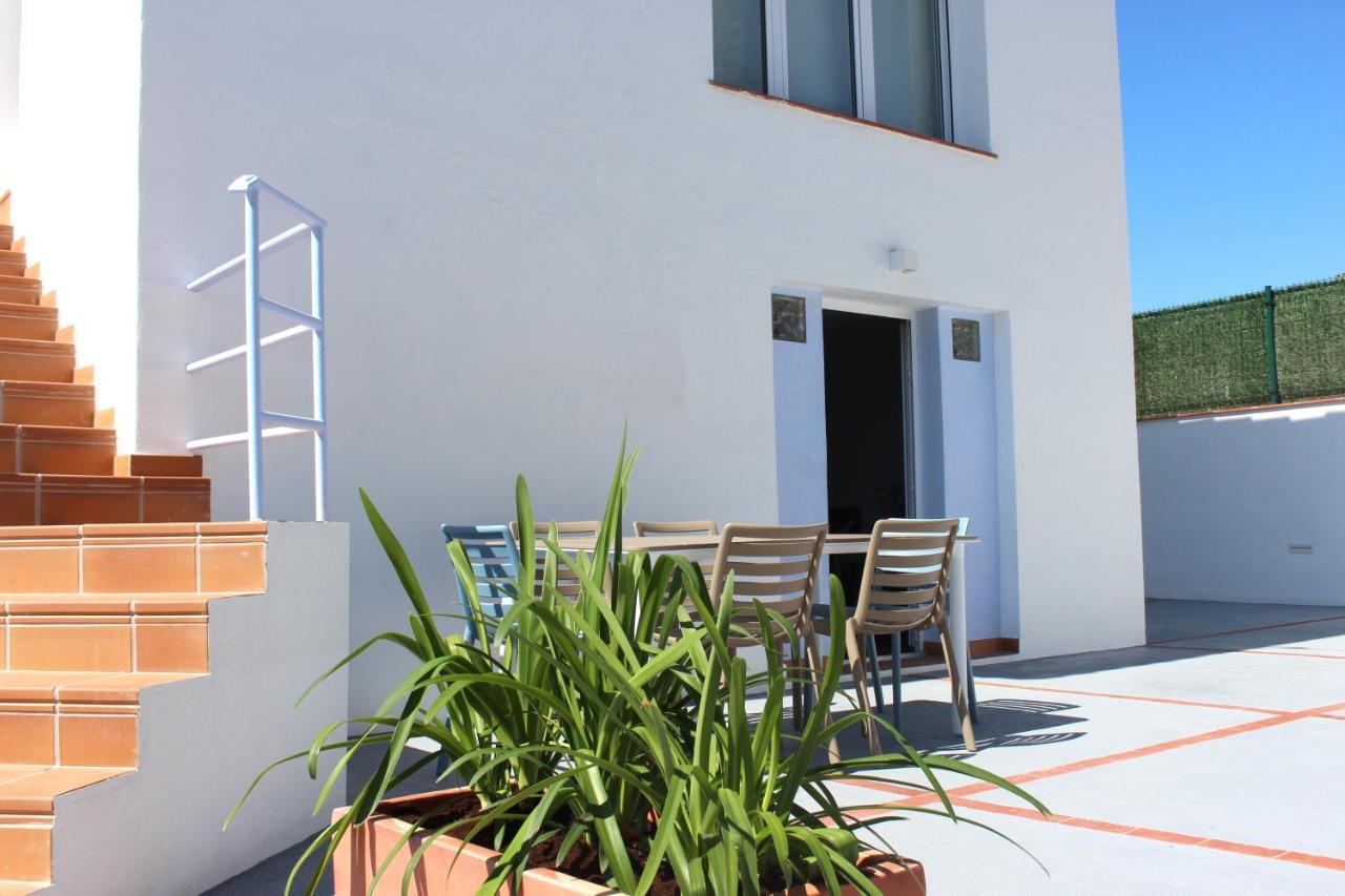 Villa La Costa - 3 Apartamentos Turisticos Ρόζες Εξωτερικό φωτογραφία